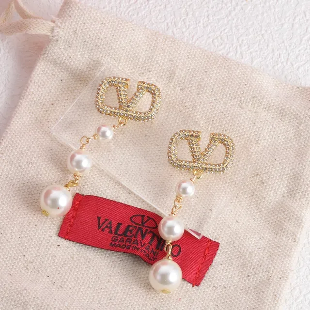 Valentino VLOGO ক্রিস্টাল এবং পার্ল ড্রপ ইয়ারিংস 2