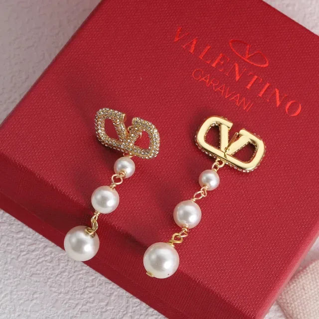 Valentino VLOGO ক্রিস্টাল এবং পার্ল ড্রপ ইয়ারিংস 5
