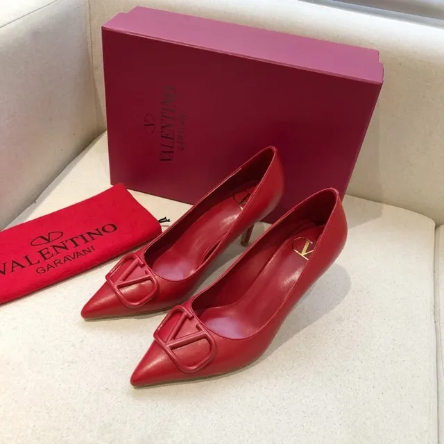 Valentino VLOGO Scarpin Vermelho Dourado Bico Fino Salto Stiletto 2