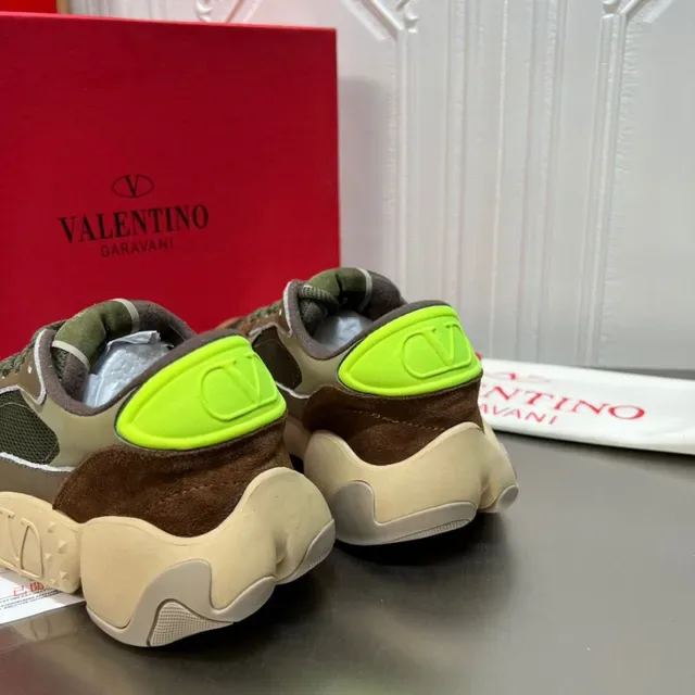 Valentino VLTN আর্মি গ্রিন ব্রাউন মাল্টি ম্যাটেরিয়াল প্যানেলিং স্কাল্প্টেড সোল চংকি স্নিকার 5