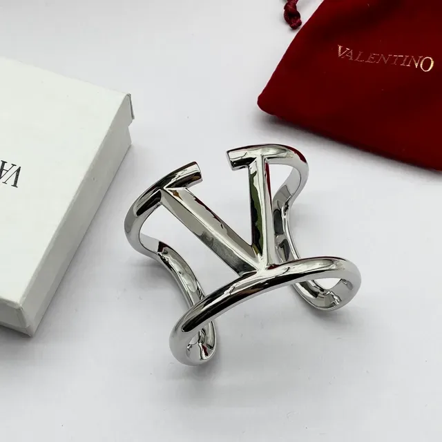 Valentino VLTN 银金色 开放手腕 V-Logo 手链 6