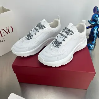 Valentino Branco Preto Monocromático Parte Superior de Malha Perfurada Sneakers Lifestyle