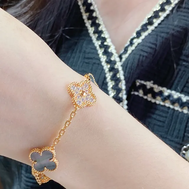 Van Cleef & Arpels Alhambra chaîne or blanc motifs trèfle quatre feuilles bracelet 9