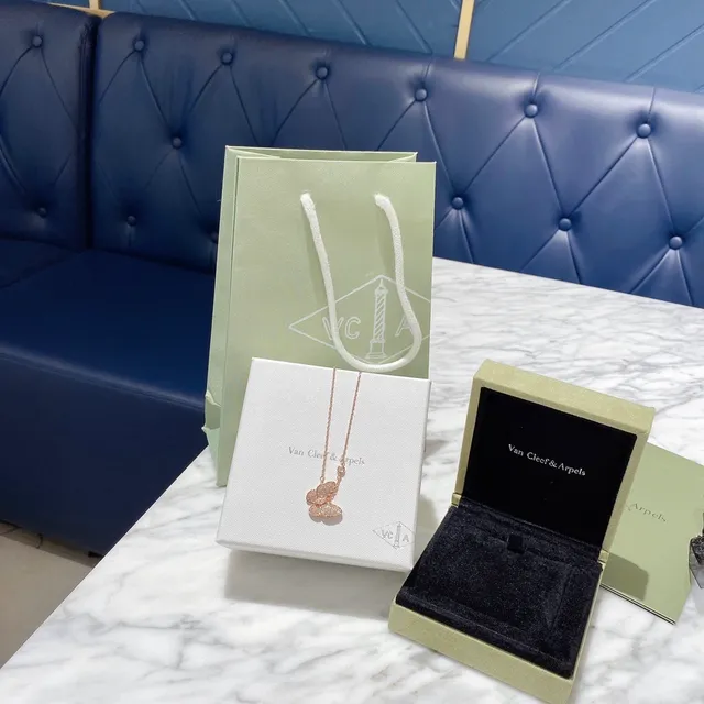 Van Cleef & Arpels فراشة Pavé الماس ذهب وردي قلادة 5
