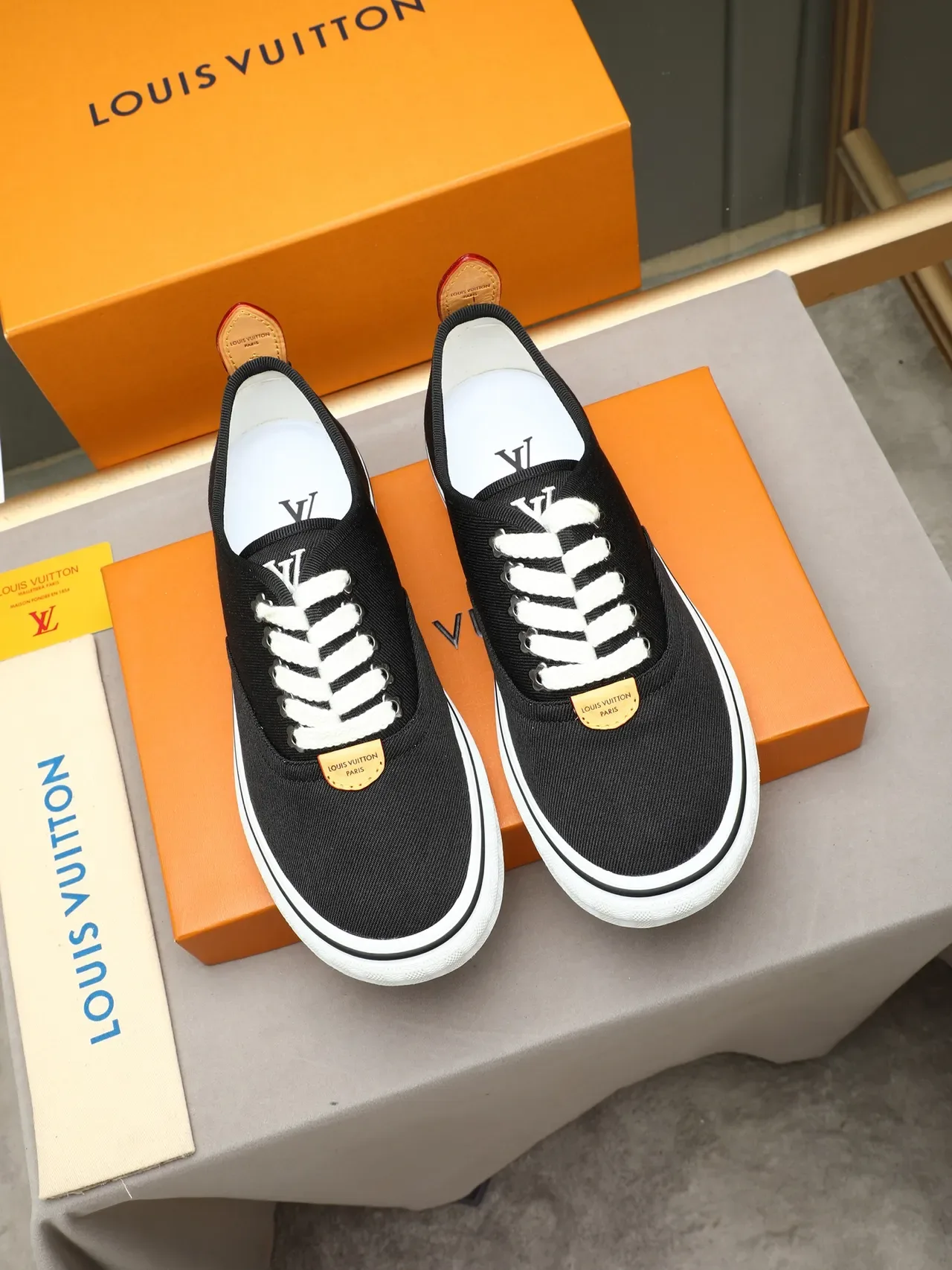 Vans Preto Branco Canvas Cordões Lifestyle Sneakers 3