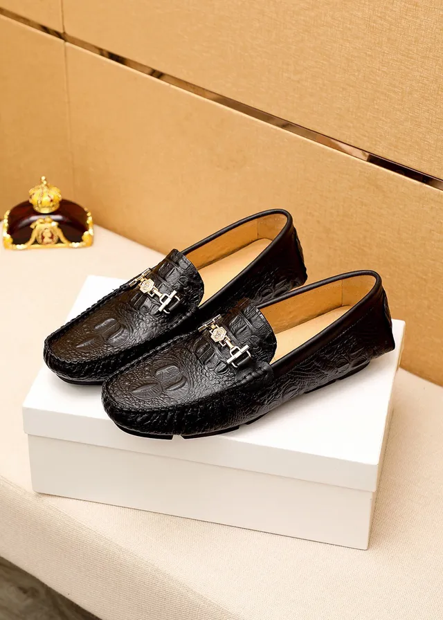 Versace Black Gold Crocodile-Embossed Leather Horsebit Buckle Loafer 8