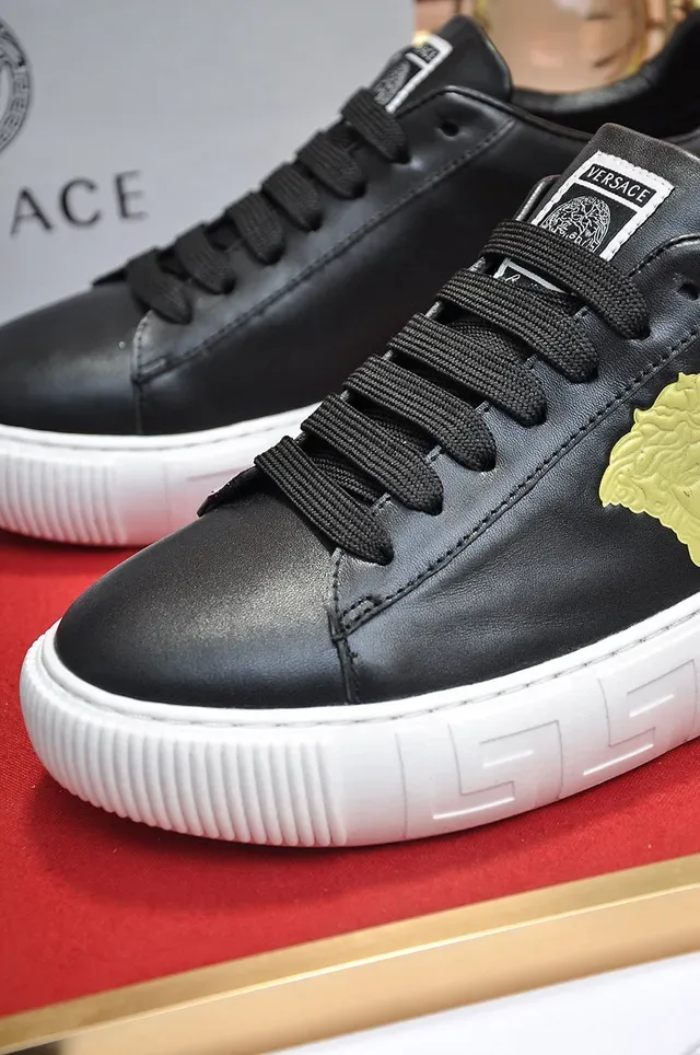 Versace Black Gold Medusa Head Appliqué Greek Key Midsole Pattern Lifestyle Sneakers 3
