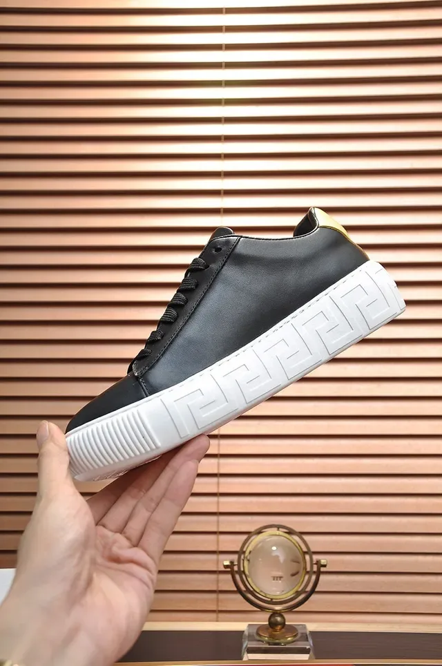 Versace Black Gold Medusa Head Appliqué Greek Key Midsole Pattern Lifestyle Sneakers 6
