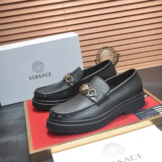 Versace Chain Reaction 黑色皮革 Medusa 硬件 乐福鞋