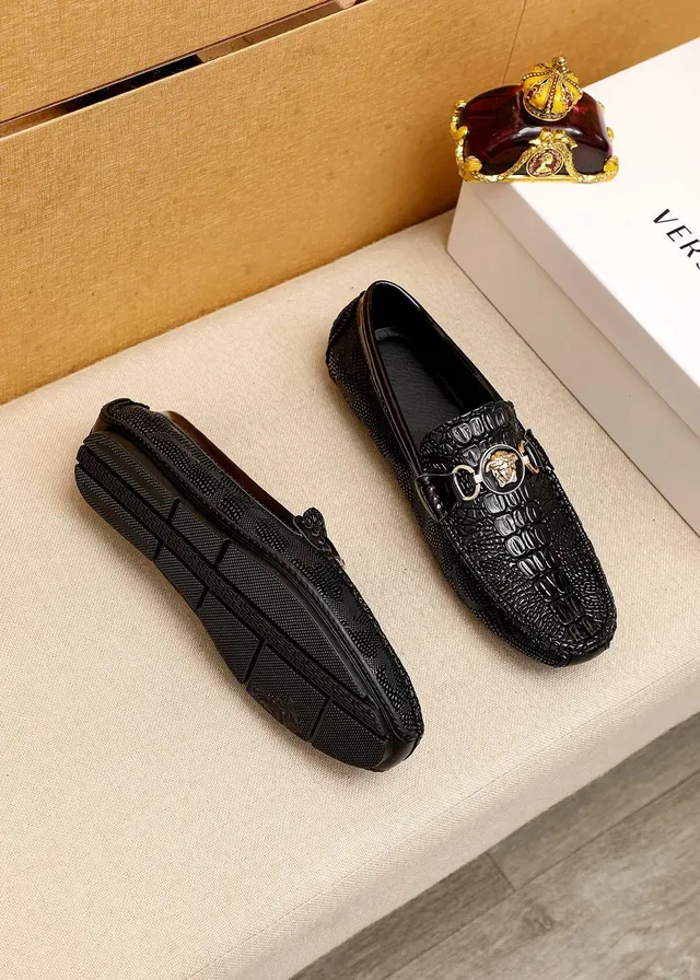 Versace Chain Reaction Croc-Embossed Negro Loafers 7