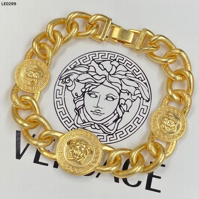 Versace سلسلة رد الفعل قلادة ذهبية سميكة كيرب Medusa نقوش المداليون 2