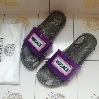 Versace Chain Reaction 蛇皮印花 紫色 鞋带 拖鞋