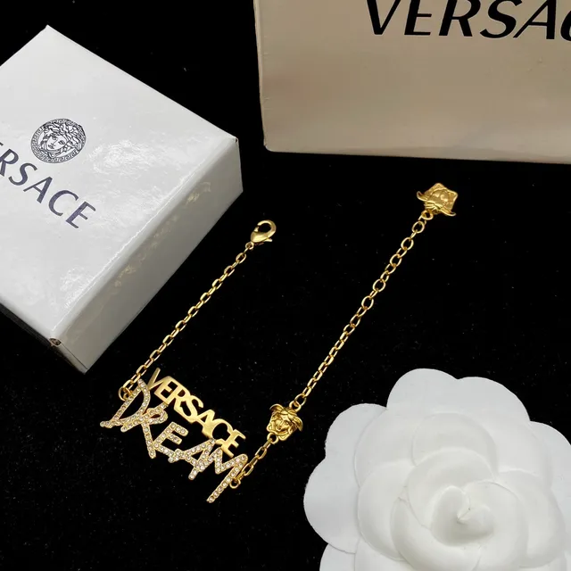 Versace Dream Gold Cadena Transparente Pavé-Crystal Letra Collar 4