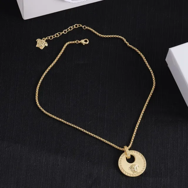 Versace Gold Curb Chain Circular Medusa Pendant Necklace 5