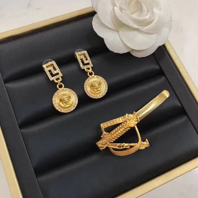 Versace Greca Medusa 水晶镶嵌金色耳环 7