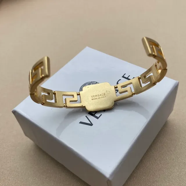 سوار Versace Greca Medusa ذهبي اللون أسود مينا كريستال 3