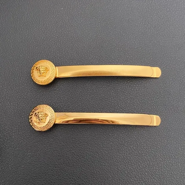Versace मेड्यूसा हेड गोल्ड टोन हेयरपिन ब्रोच 6