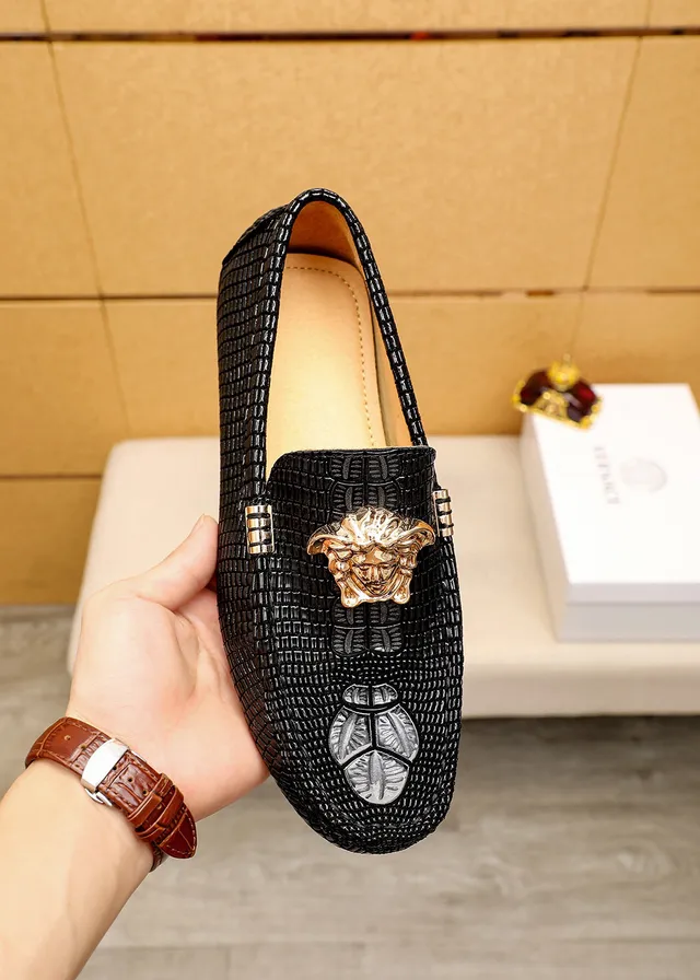 Versace Palazzo Loafer কালো ক্রক-এমবসড চামড়া সোনার মেডুসা হেড লোফার 7