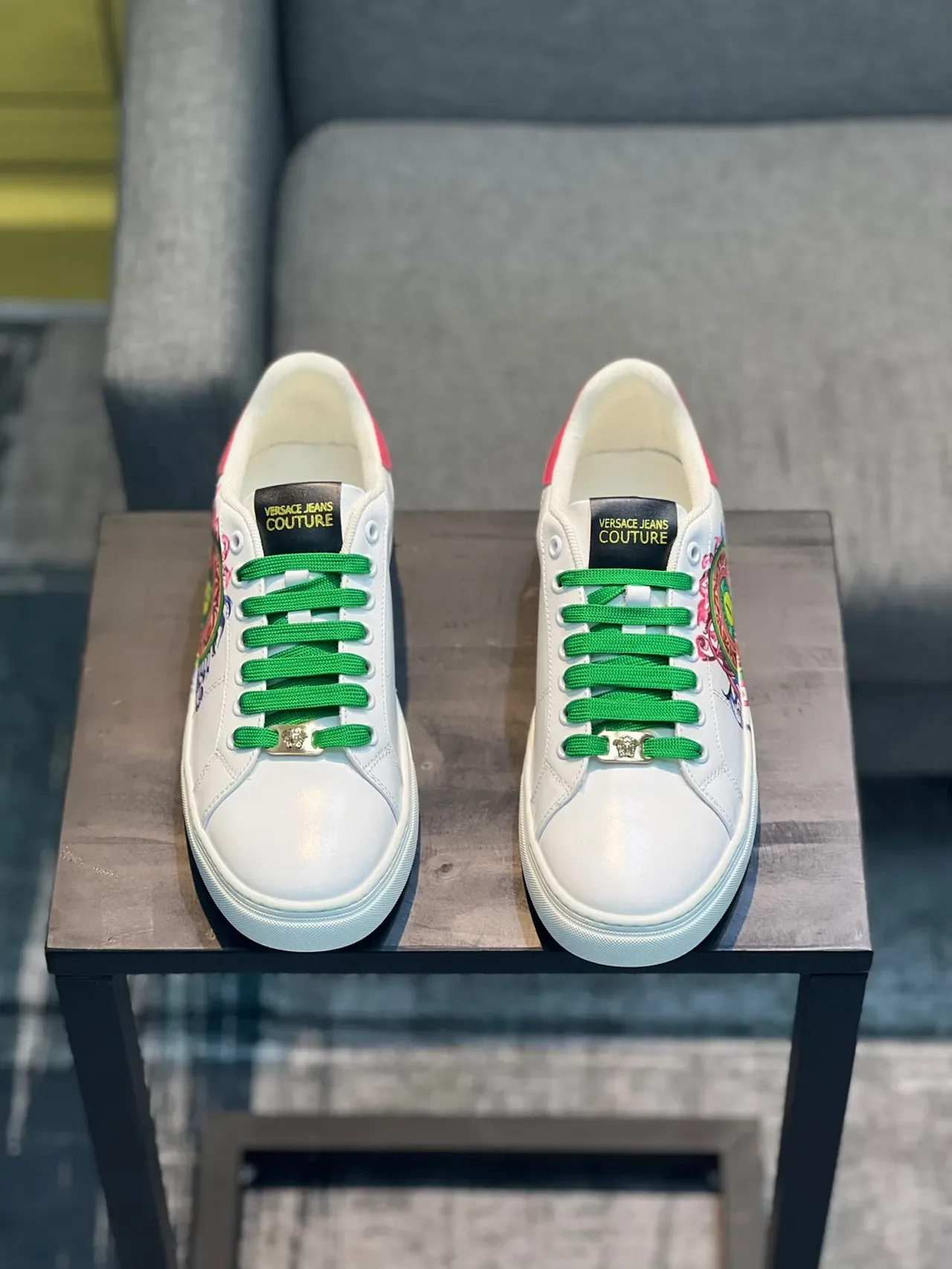 Versace Sneakers Lifestyle Blancs et Verts Cuir Lacets 7