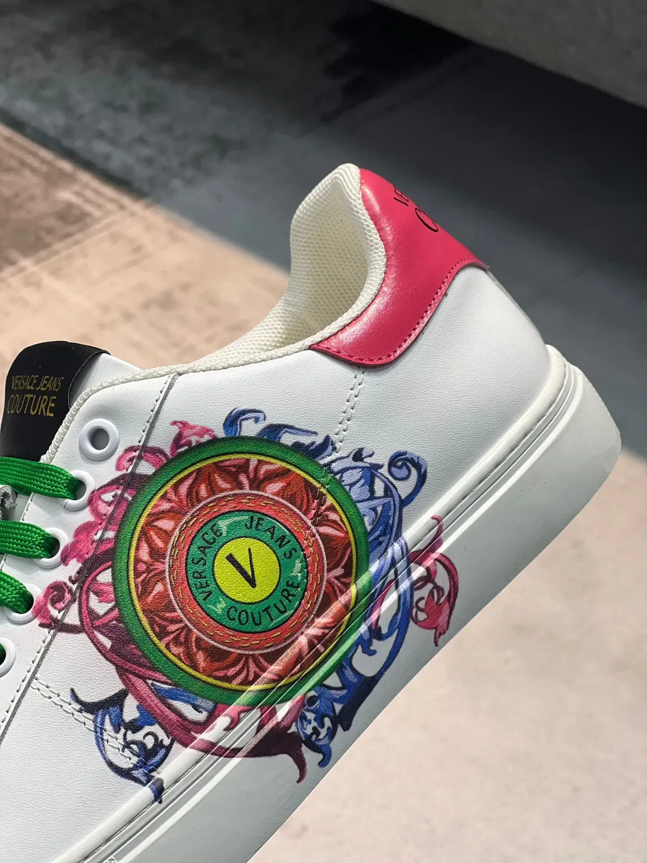 Versace Sneakers Lifestyle Blancs et Verts Cuir Lacets 8