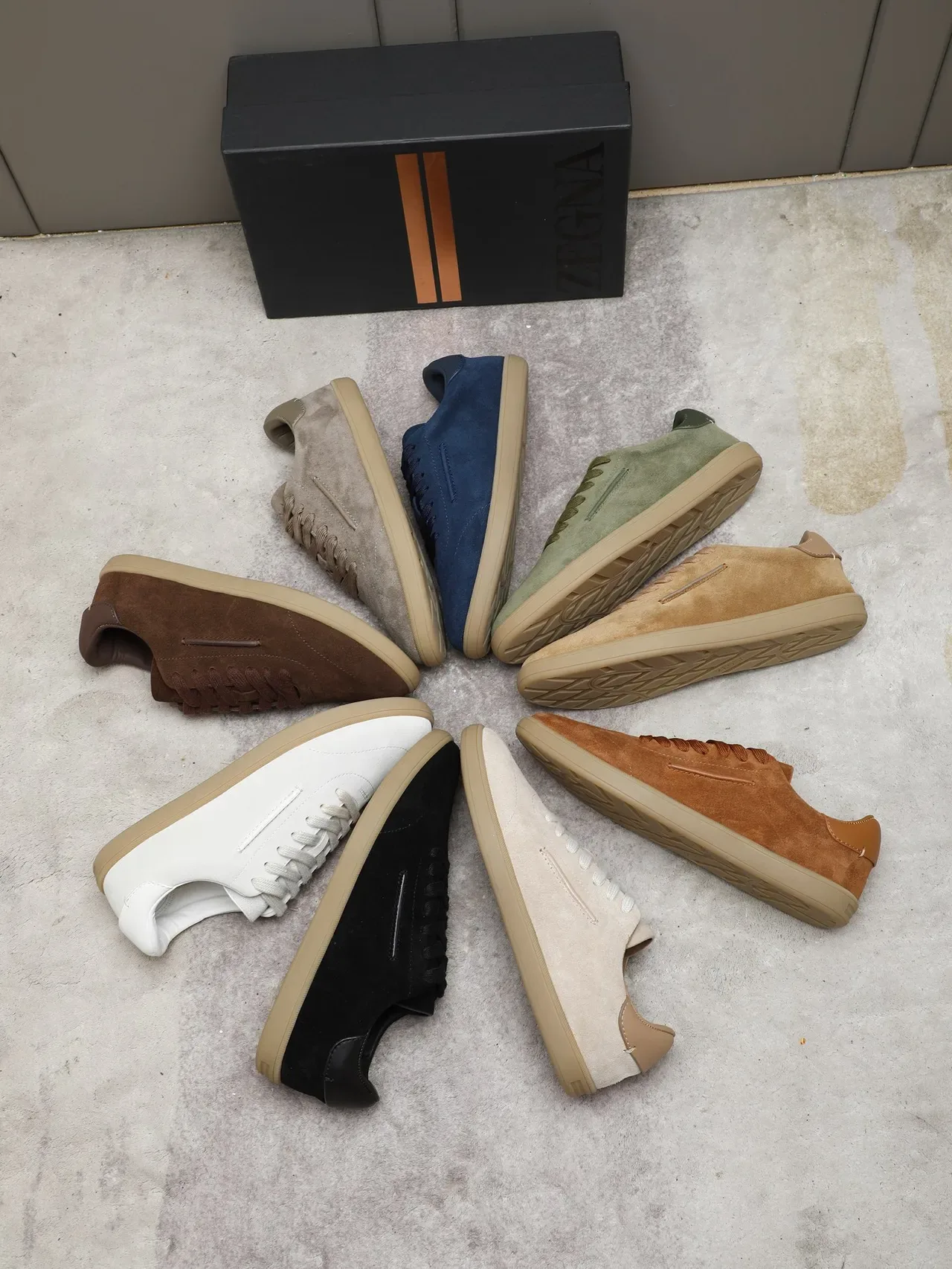 Zegna Beige Tênis Minimalista de Suède Lifestyle 2