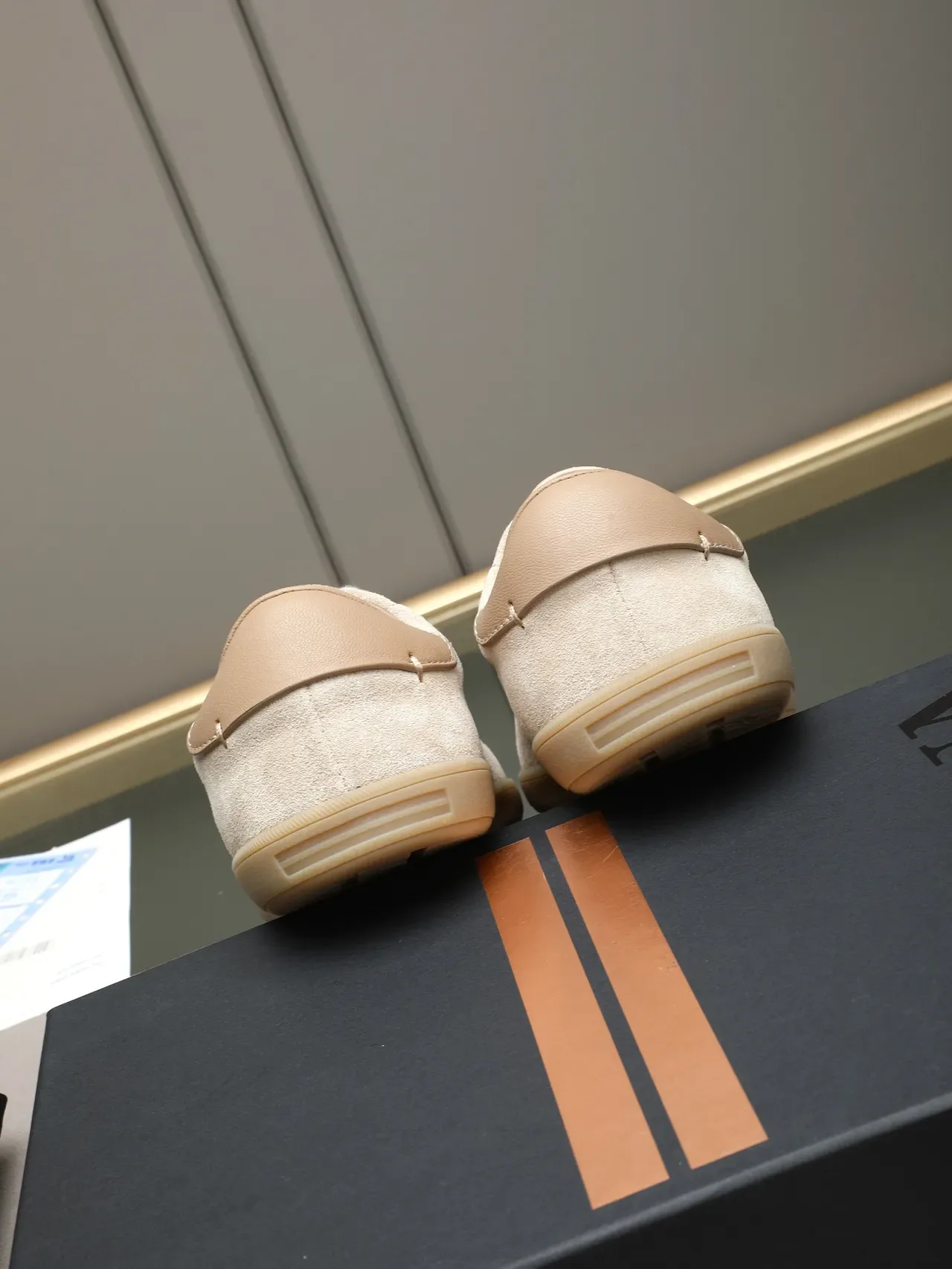 Zegna Beige Tênis Minimalista de Suède Lifestyle 3