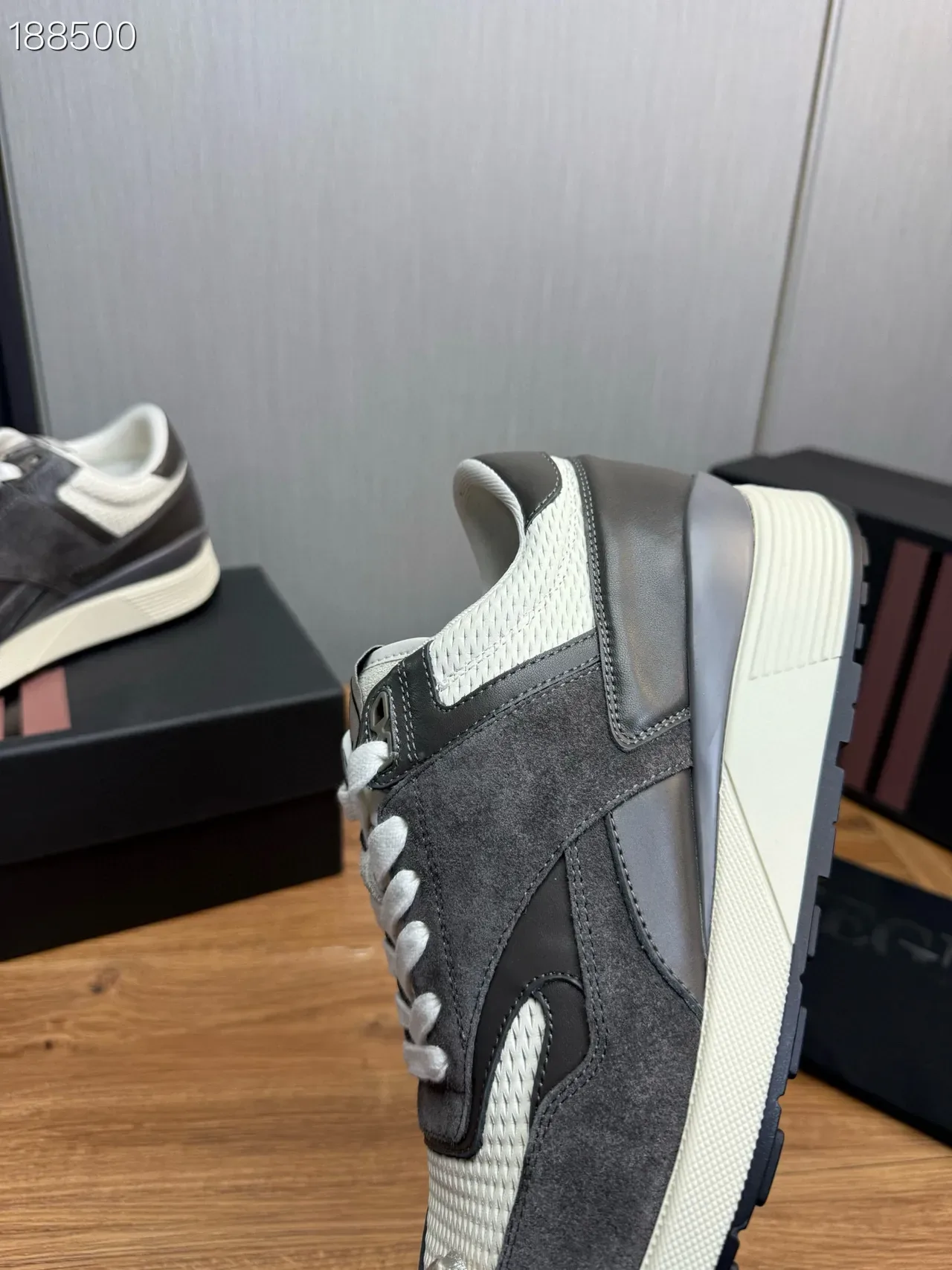 Zegna sneakers lifestyle gris blanc en matériau mixte avec panneaux de daim et de maille 4