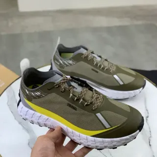 Zegna जैतून हरे और पीले लाइफस्टाइल स्नीकर