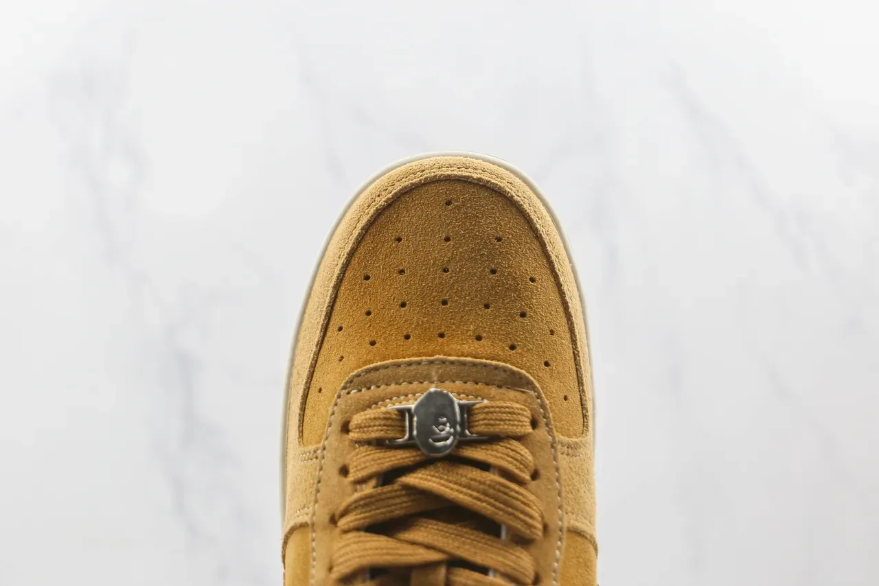 A Bathing Ape BAPE STA أحذية لايف ستايل من الصوف المخدد بلون المسترد 6