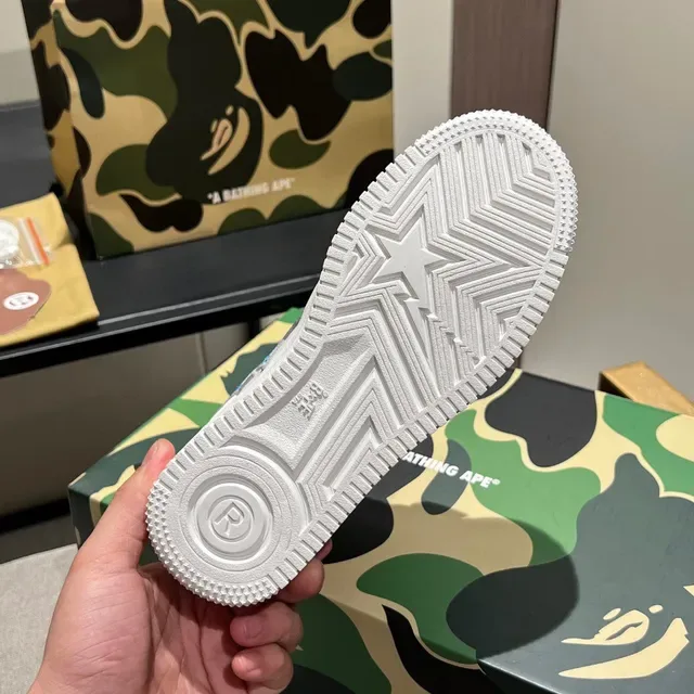 A Bathing Ape BAPE STA سنيكرز أبيض أزرق كامو جرافيك ستايل حياة 2