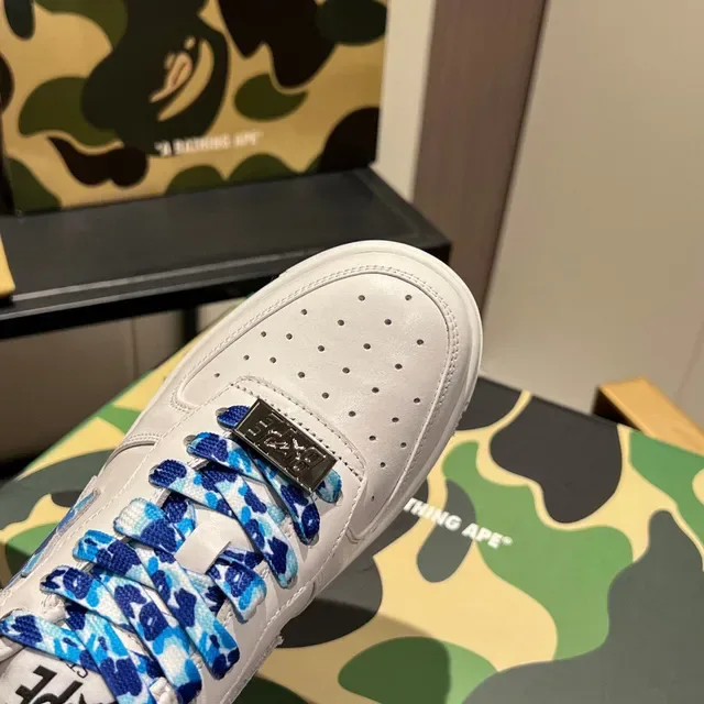 A Bathing Ape BAPE STA سنيكرز أبيض أزرق كامو جرافيك ستايل حياة 4