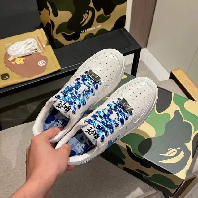 A Bathing Ape BAPE STA سنيكرز أبيض أزرق كامو جرافيك ستايل حياة 7