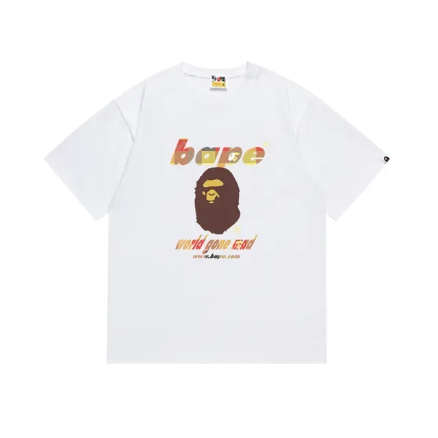 Camiseta gráfica preta A Bathing Ape World Gone Mad 7