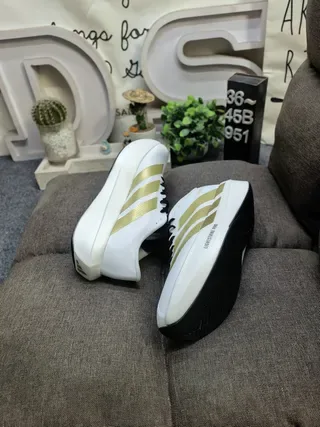 Adidas Adizero Evo SL 2 सफेद सिल्वर रनिंग शूज़ 6