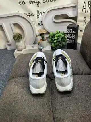 Adidas Adizero Evo SL 2 सफेद सिल्वर रनिंग शूज़ 8