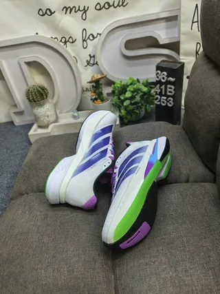 Adidas Adizero Lightstrike Pro brancos, roxos, azuis tênis de corrida 6