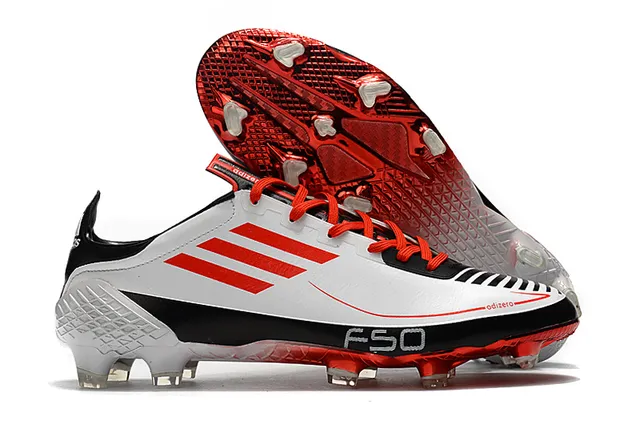 Adidas adizero সাদা রূপালি হোলোগ্রাফিক ফার্ম-গ্রাউন্ড সকার শোজ 4