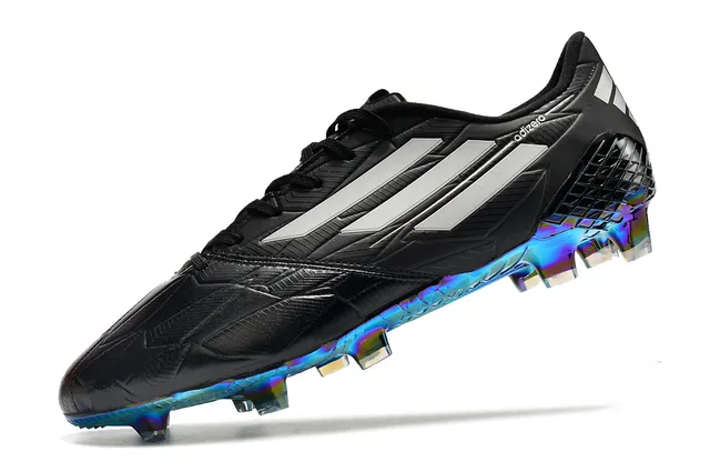 Adidas adizero সাদা রূপালি হোলোগ্রাফিক ফার্ম-গ্রাউন্ড সকার শোজ 15