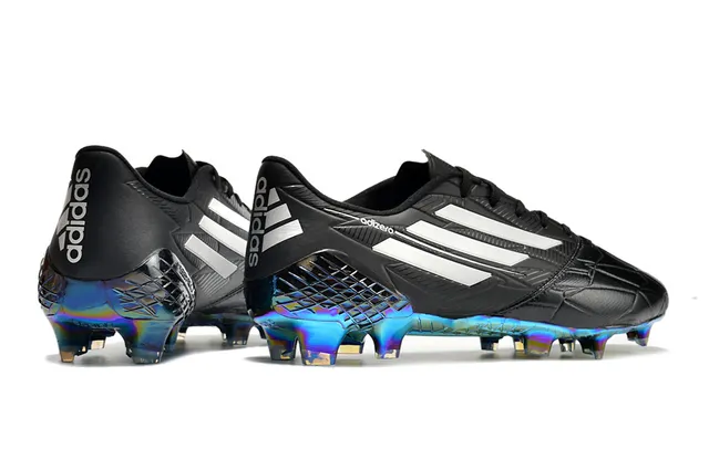 Adidas adizero সাদা রূপালি হোলোগ্রাফিক ফার্ম-গ্রাউন্ড সকার শোজ 18