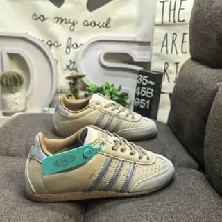 أديداس بيج فضي Low-Top Perforated Toebox Lifestyle Sneakers