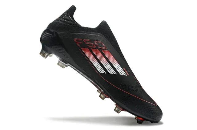 Adidas Zapatillas de fútbol negro y rojo upper knit ajuste calcetín sistema de cordones asimétrico superficie firme 2