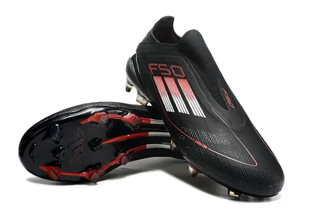 Adidas Zapatillas de fútbol negro y rojo upper knit ajuste calcetín sistema de cordones asimétrico superficie firme 4