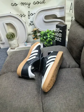 Adidas Black White Laceless Low-Top Three-Stripe Side Panel Lifestyle Sneakers 6