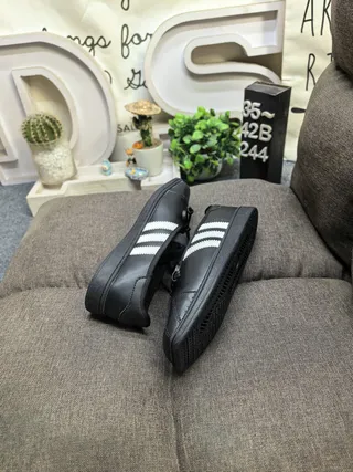 Adidas Black White Leather-Like Upper Three Stripes Mary Jane Shoes 6