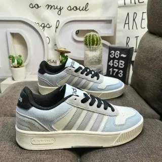 Adidas أزرق رمادي منخفض التطرة ثلاث شرائط لوح جانبي أسلوب حياة رياضي