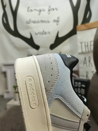 Adidas أزرق رمادي منخفض التطرة ثلاث شرائط لوح جانبي أسلوب حياة رياضي 3