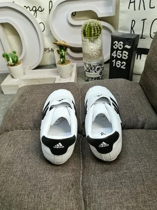 Adidas Copa Mundial blanc noir chaussures de soccer indoor 8