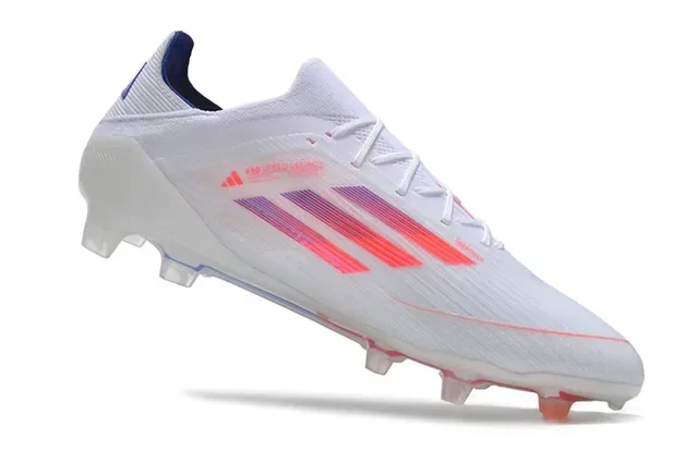 Adidas F50 Blanc Bleu Chaussures de Football Upper Tricô Bas Rayures Trois Graphique Gradiente Sol Firme 2
