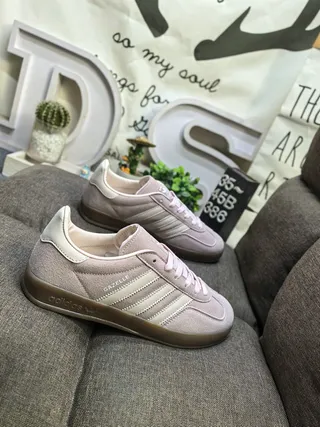 Adidas Gazelle Chaussures Lifestyle en Daim Rose Poussiéreux 9