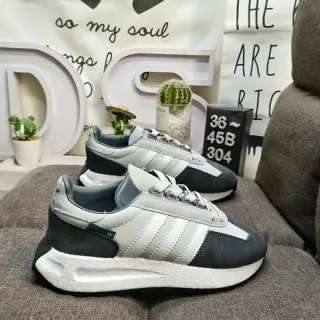 Adidas رمادي أسود ثلاث خطوط لوح جانبي سويدي و شبكي علوي حذاء رياضي لايف ستايل